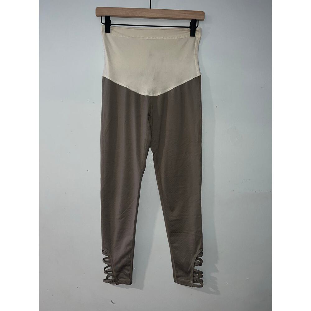 Pinkblush womens taupe maternity athletic leggings size small
